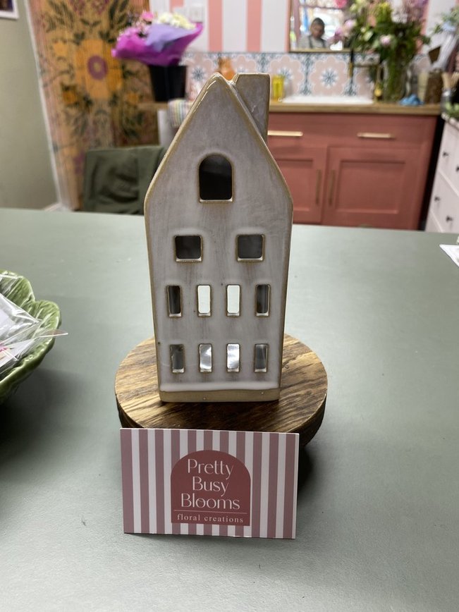 Natural Pottery Tea-light House